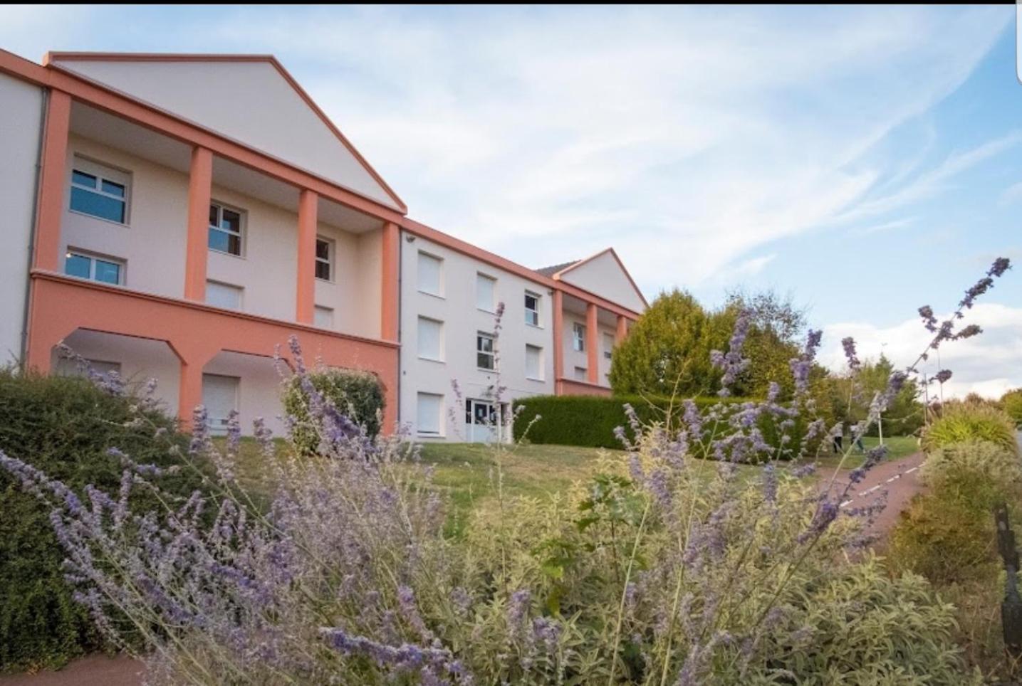 Avec Parking - Futuroscope - 1 A 4 Personnes Apartment Jaunay-Clan